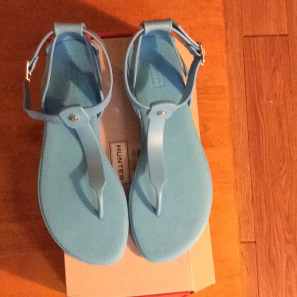NWB Hunter T-bar blue sandals size 8 - Picture 2 of 4